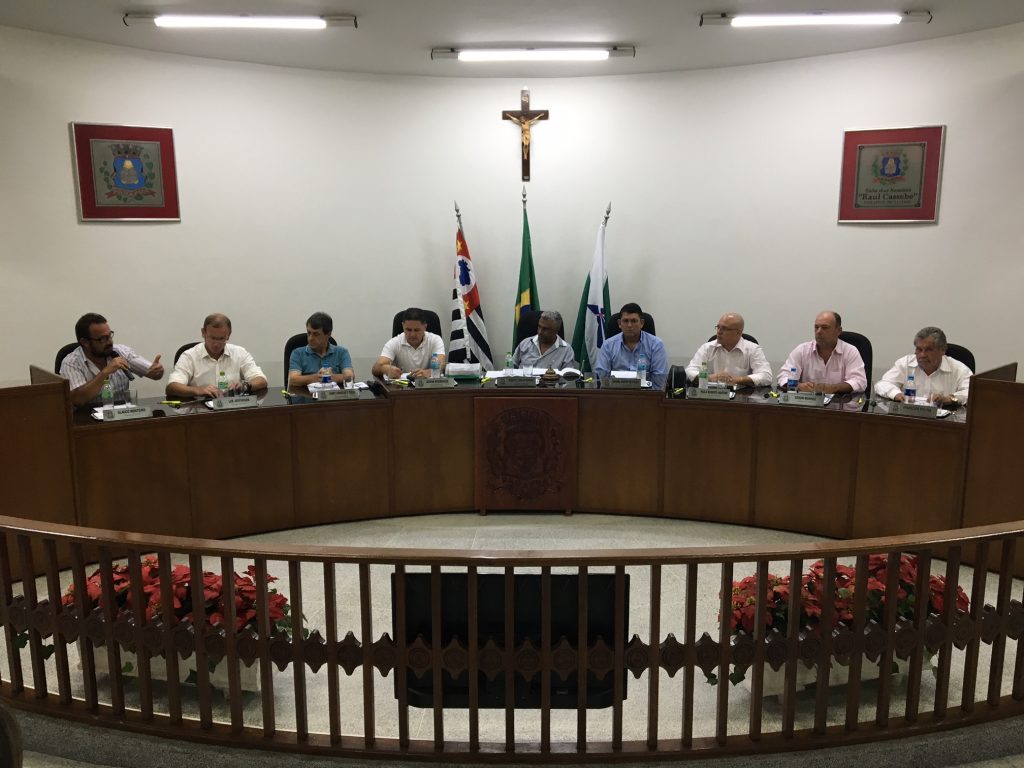 Câmara Municipal de Parapuã devolve dinheiro à Prefeitura.